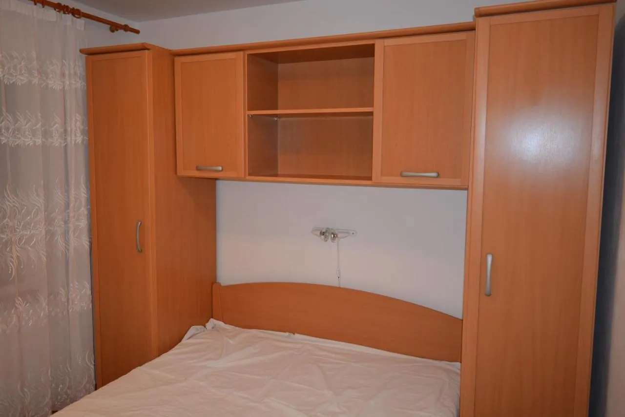 Apartment Zdenka Punat 0*,